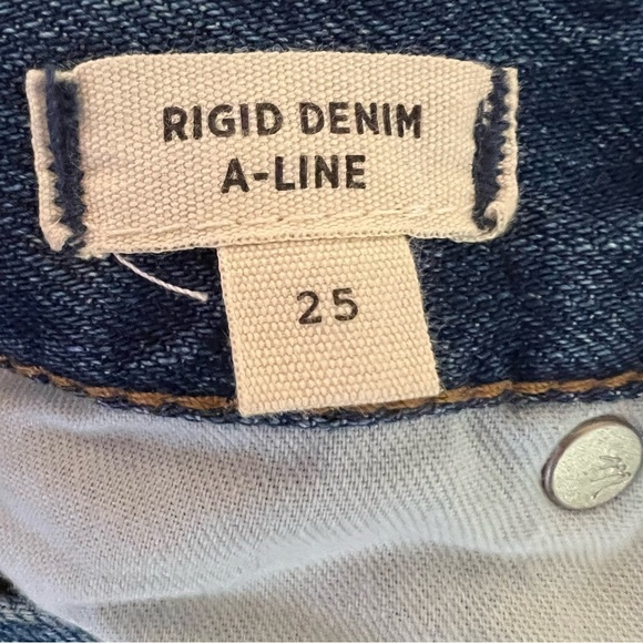 NWOT Madewell Rigid Denim A-Line Mini Skirt in Hughes Wash Button-Front Edition - Picture 11 of 13